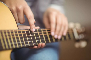 instrumento guitarra